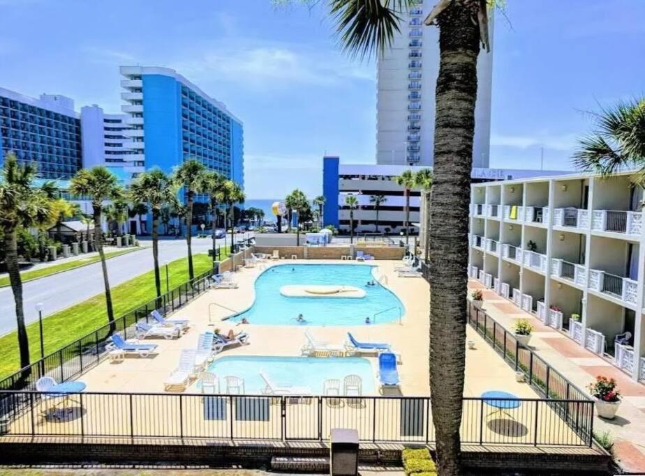 Pool Front & Across From Beach 미를 비치 외부 사진