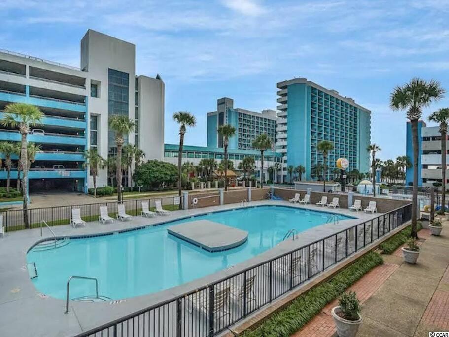 Pool Front & Across From Beach 미를 비치 외부 사진